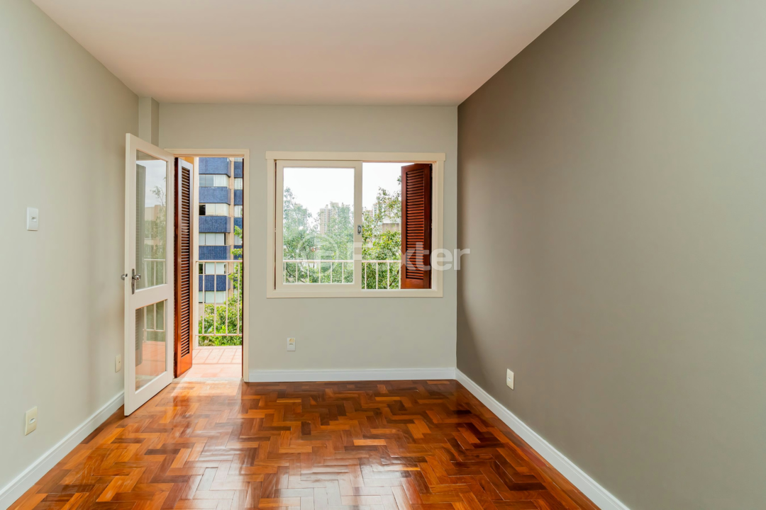 Apartamento à venda com 2 quartos, 72m² - Foto 2