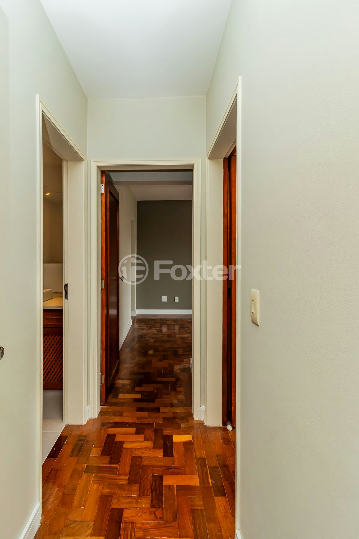 Apartamento à venda com 2 quartos, 72m² - Foto 10