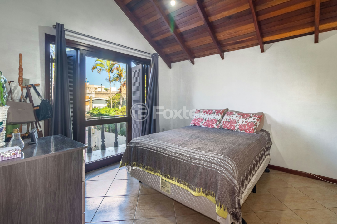 Casa à venda com 5 quartos, 223m² - Foto 32