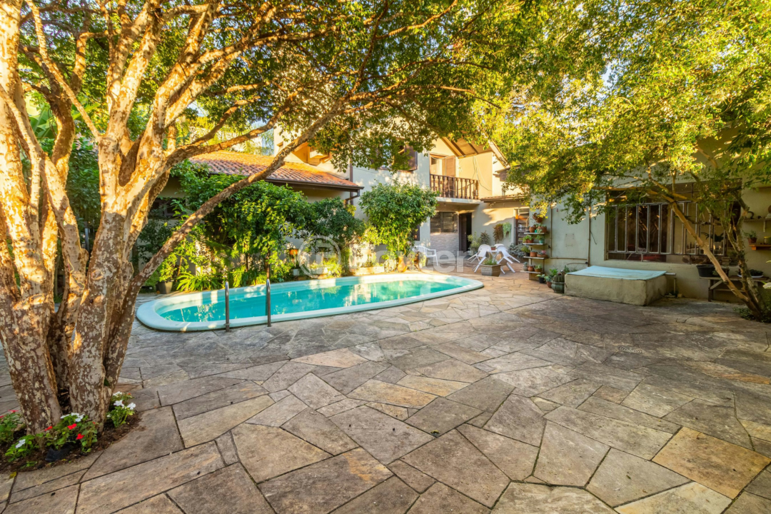 Casa à venda com 5 quartos, 223m² - Foto 52