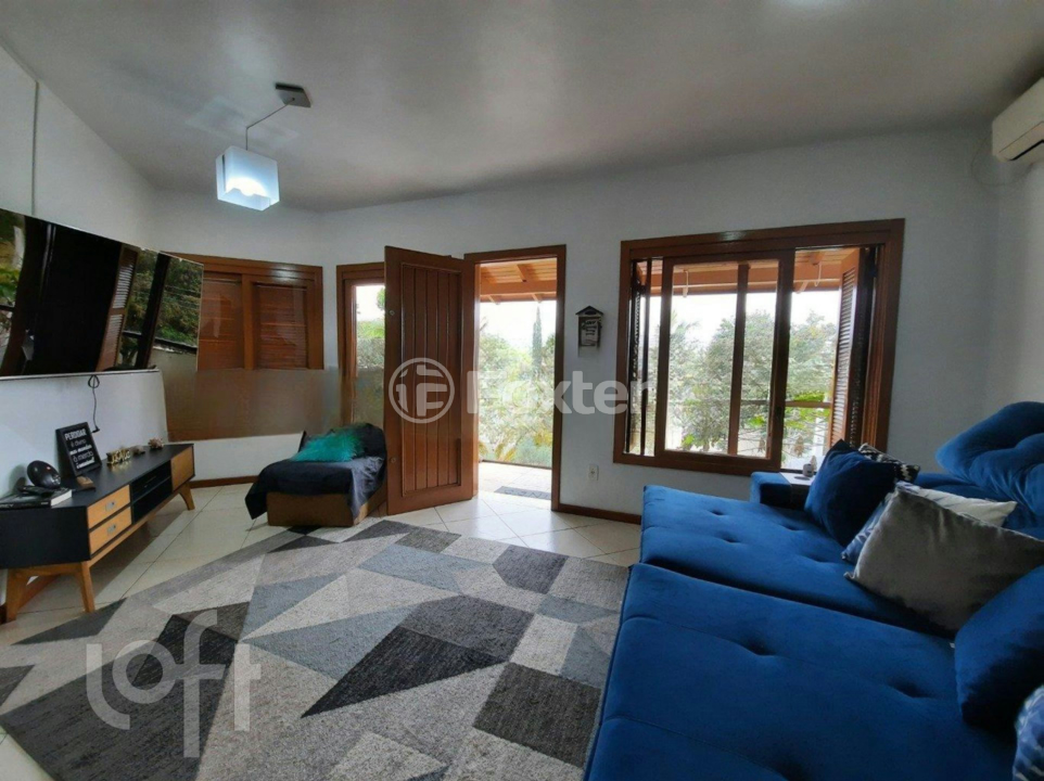 Casa à venda com 2 quartos, 130m² - Foto 8