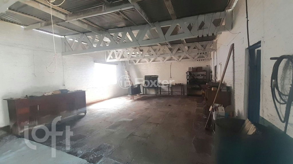 Casa à venda com 3 quartos, 357m² - Foto 1