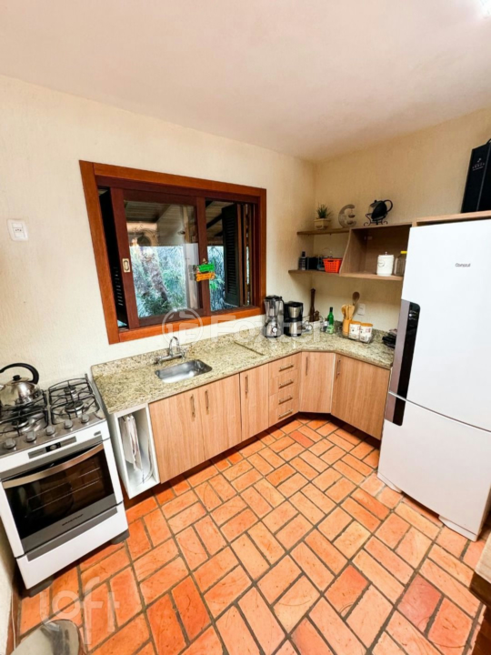 Casa à venda com 3 quartos, 108m² - Foto 11