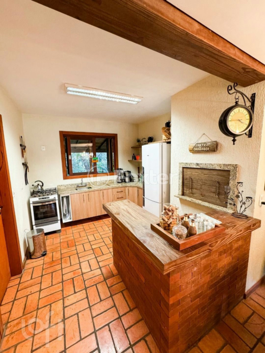 Casa à venda com 3 quartos, 108m² - Foto 3