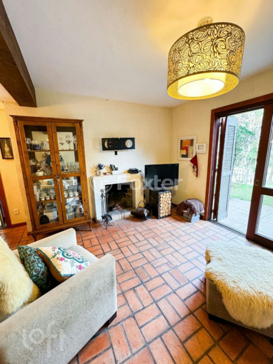 Casa à venda com 3 quartos, 108m² - Foto 7
