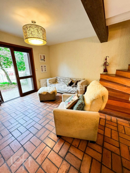 Casa à venda com 3 quartos, 108m² - Foto 8