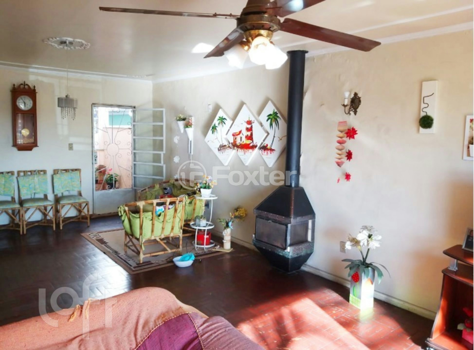 Casa à venda com 4 quartos, 190m² - Foto 1