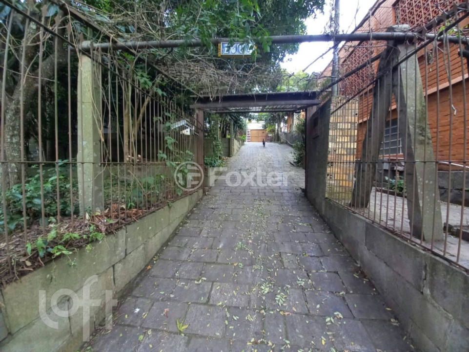 Casa à venda com 4 quartos, 237m² - Foto 3