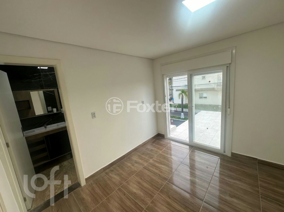 Casa de Condomínio à venda com 3 quartos, 137m² - Foto 3