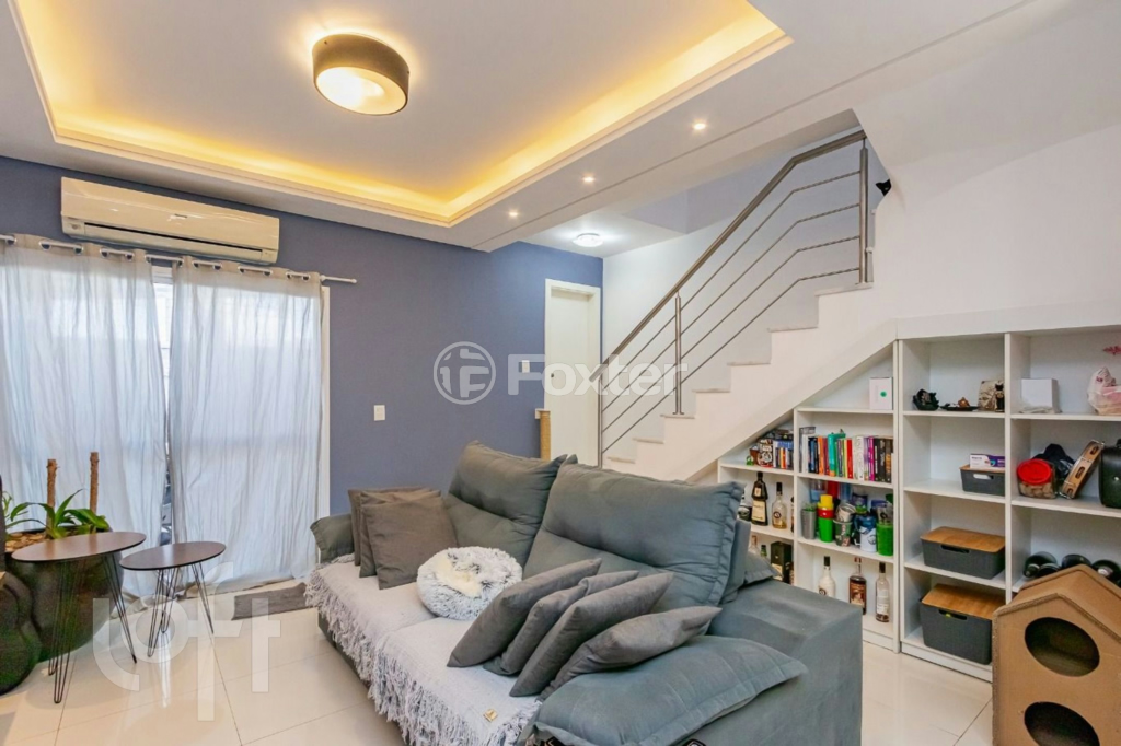 Casa à venda com 2 quartos, 81m² - Foto 1