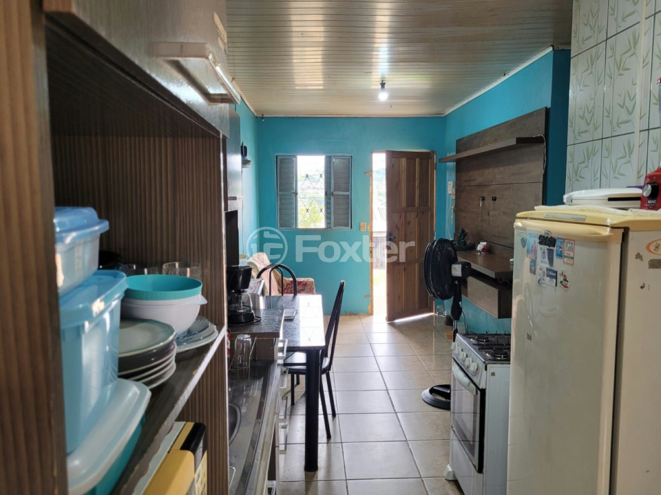 Casa à venda com 4 quartos, 65m² - Foto 3