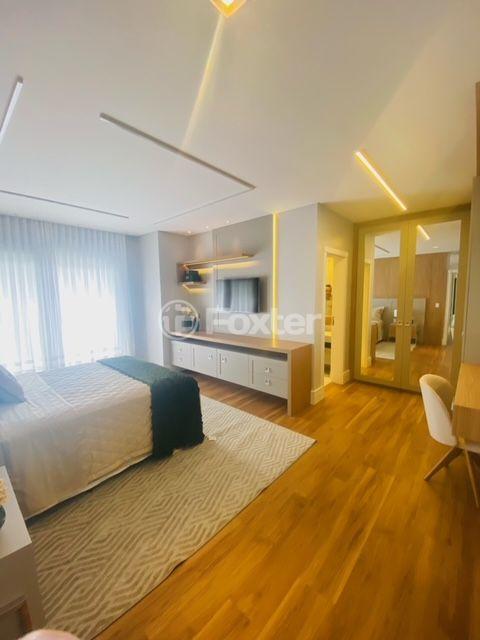 Casa de Condomínio à venda com 6 quartos, 589m² - Foto 35