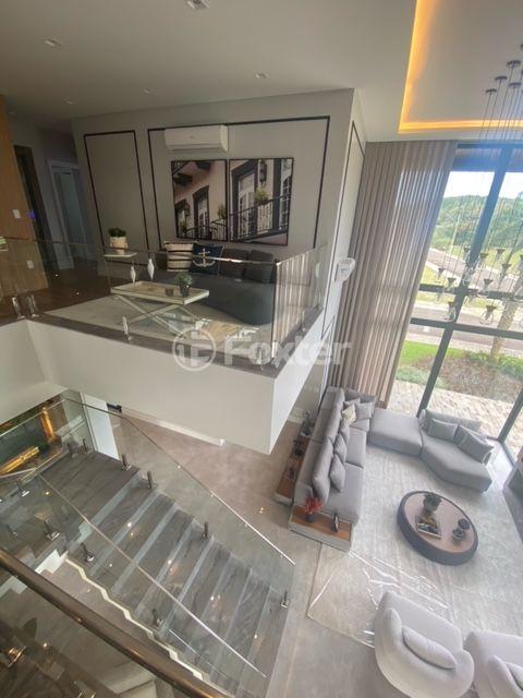 Casa de Condomínio à venda com 6 quartos, 589m² - Foto 12