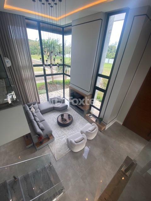 Casa de Condomínio à venda com 6 quartos, 589m² - Foto 10