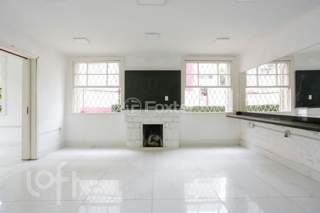 Casa à venda com 4 quartos, 360m² - Foto 1