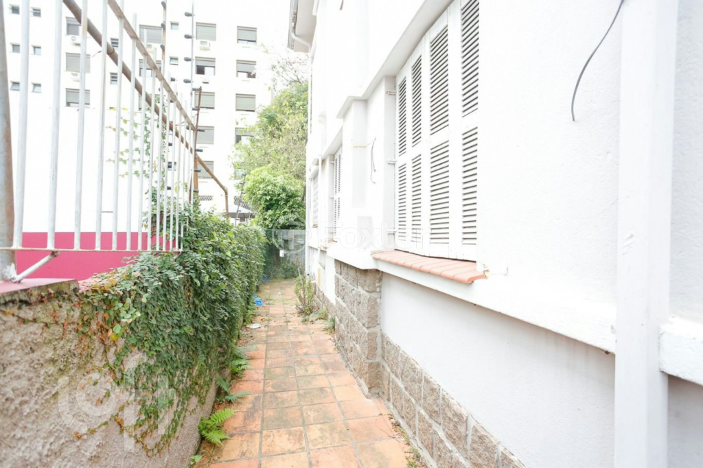 Casa à venda com 4 quartos, 360m² - Foto 49