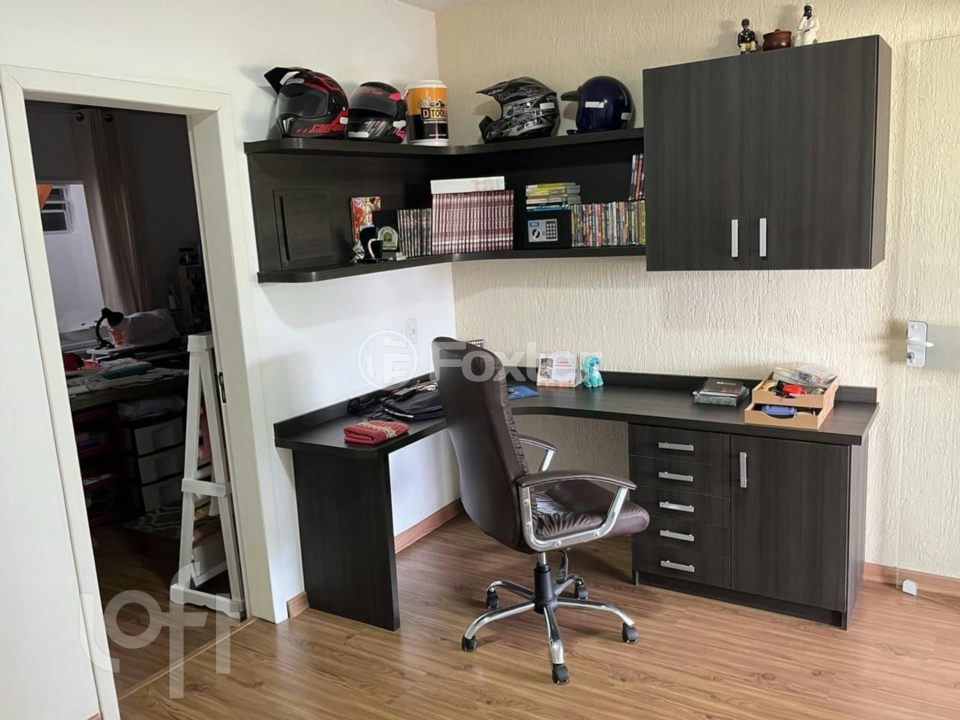 Casa à venda com 3 quartos, 319m² - Foto 3