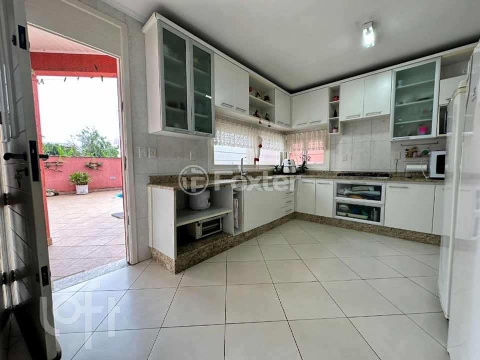 Casa à venda com 4 quartos, 178m² - Foto 11