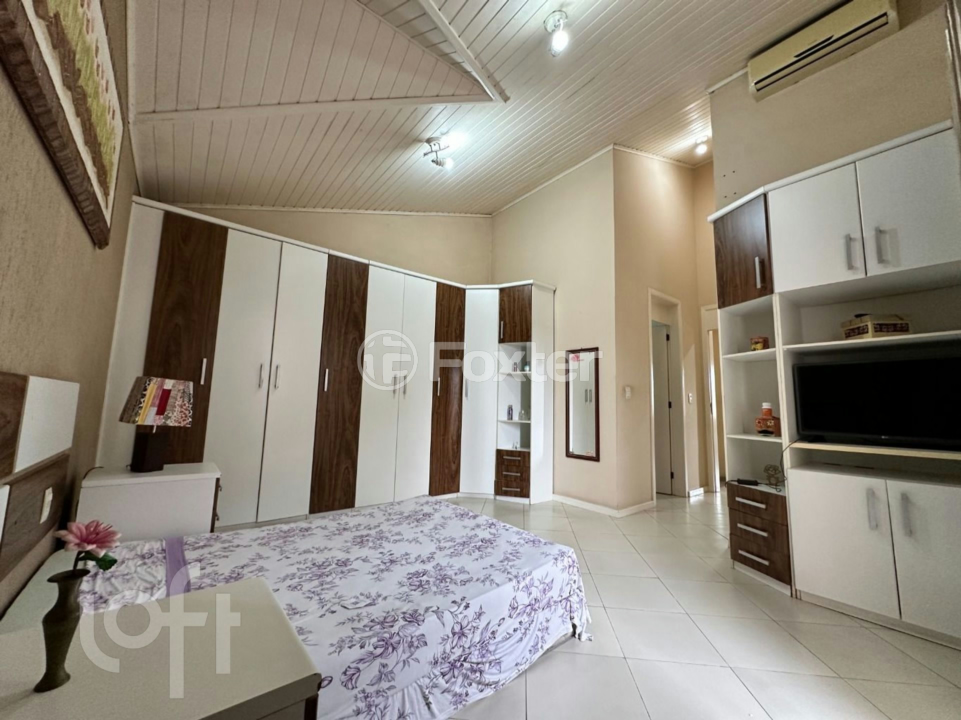 Casa à venda com 4 quartos, 178m² - Foto 15