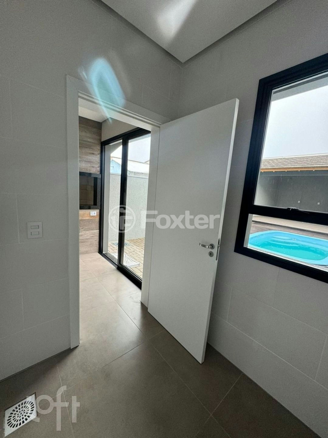 Casa à venda com 2 quartos, 142m² - Foto 4