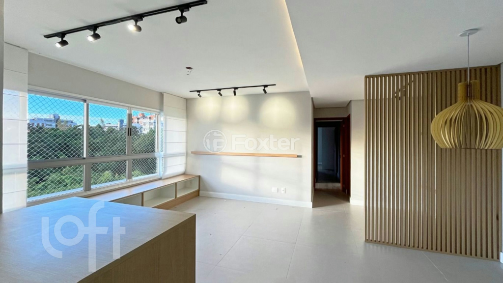 Apartamento à venda com 3 quartos, 95m² - Foto 2