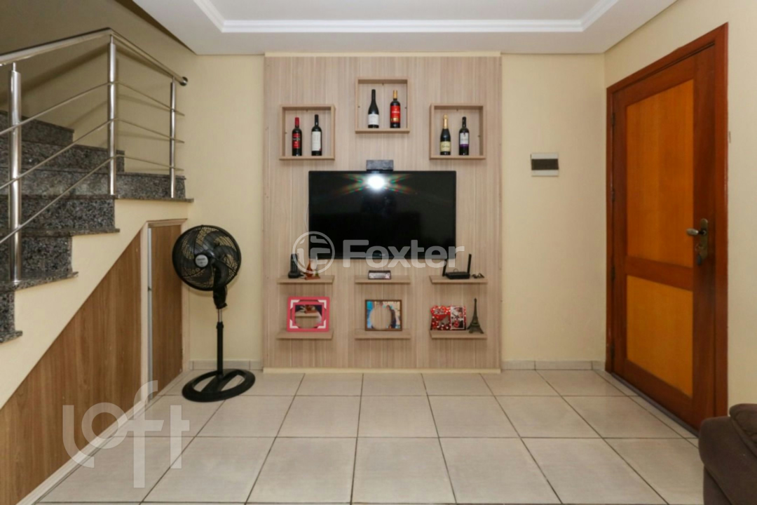 Casa à venda com 2 quartos, 96m² - Foto 1