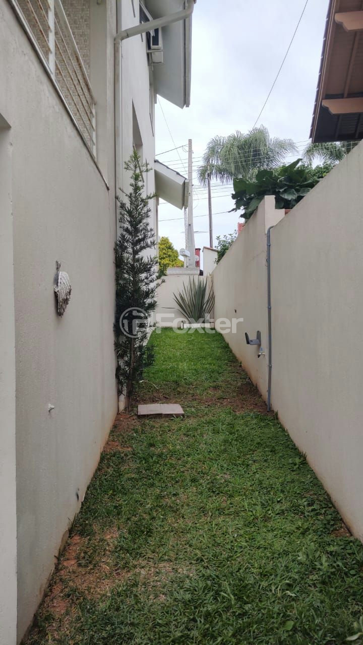 Casa à venda com 4 quartos, 275m² - Foto 4