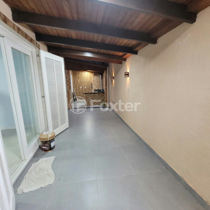 Apartamento à venda com 3 quartos, 106m² - Foto 2