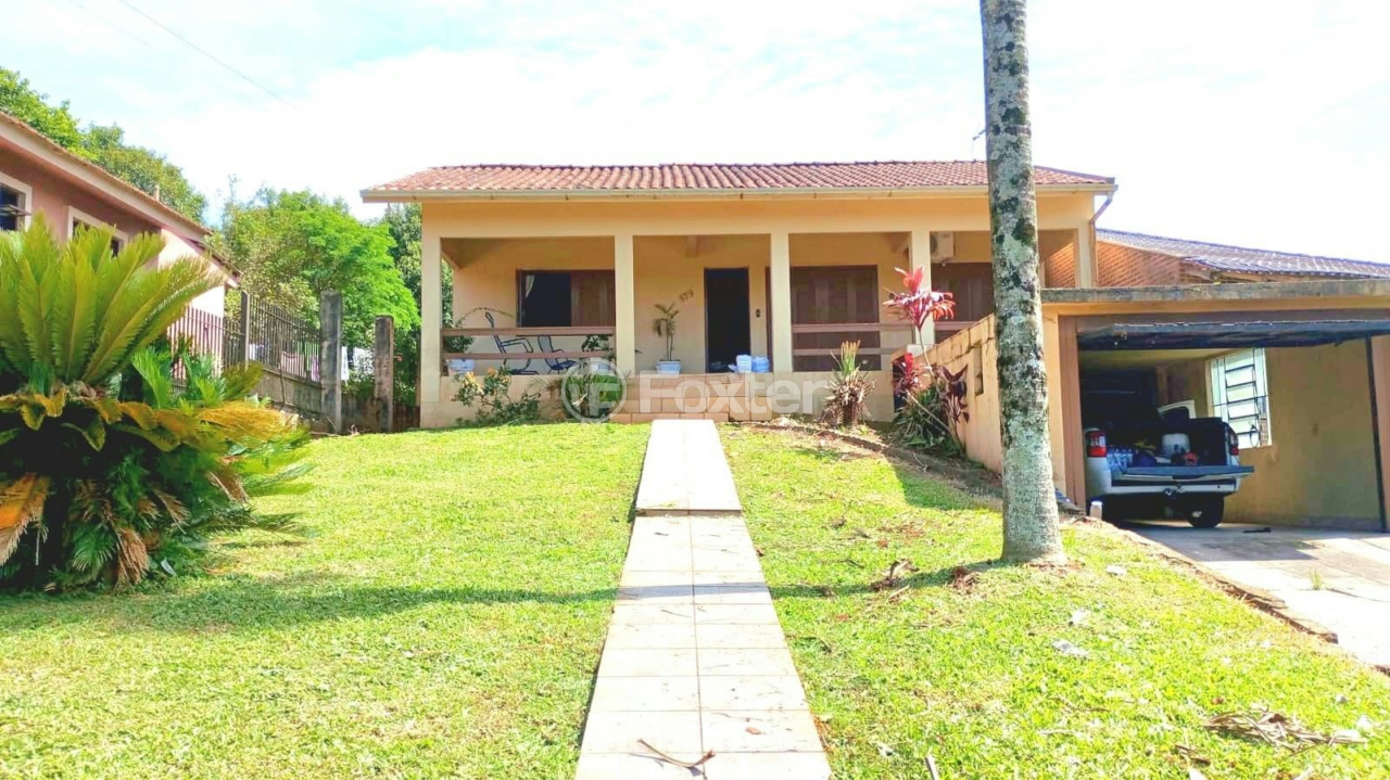 Casa à venda com 3 quartos, 240m² - Foto 3