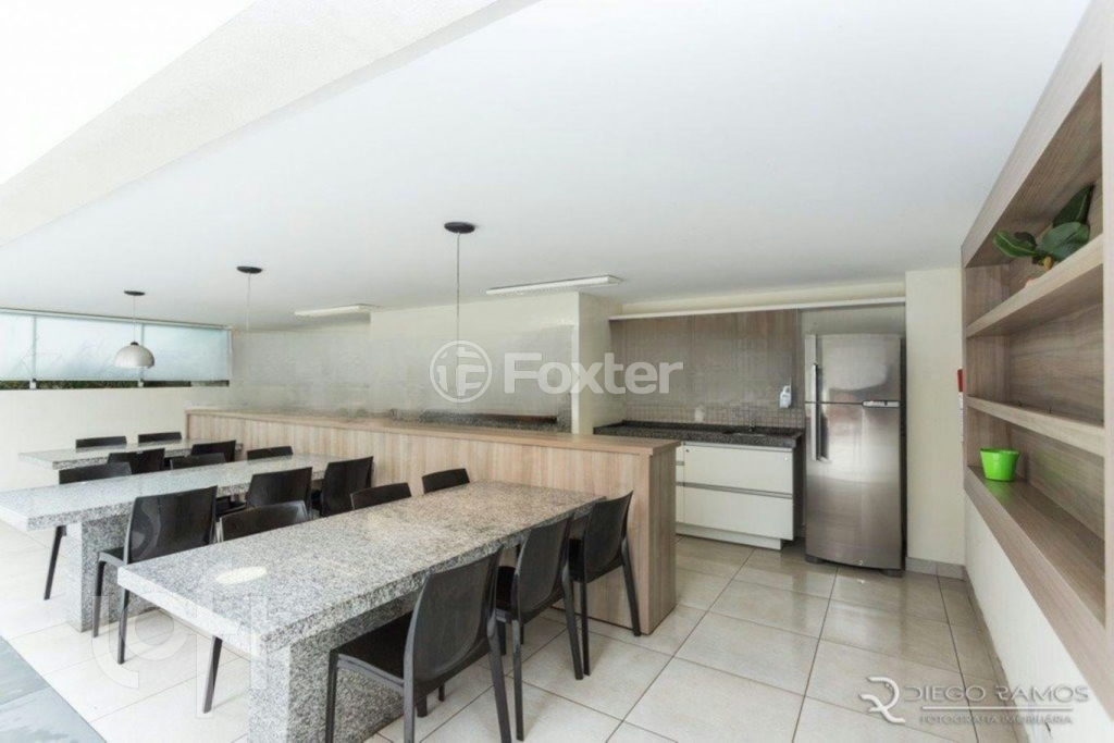 Apartamento à venda com 2 quartos, 55m² - Foto 13