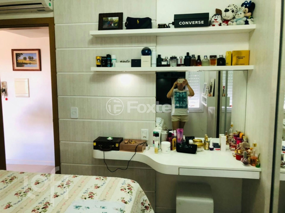 Apartamento à venda com 2 quartos, 68m² - Foto 4