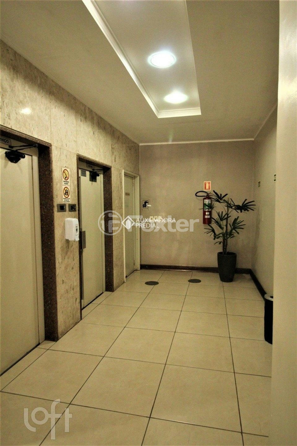 Apartamento à venda com 1 quarto, 32m² - Foto 12
