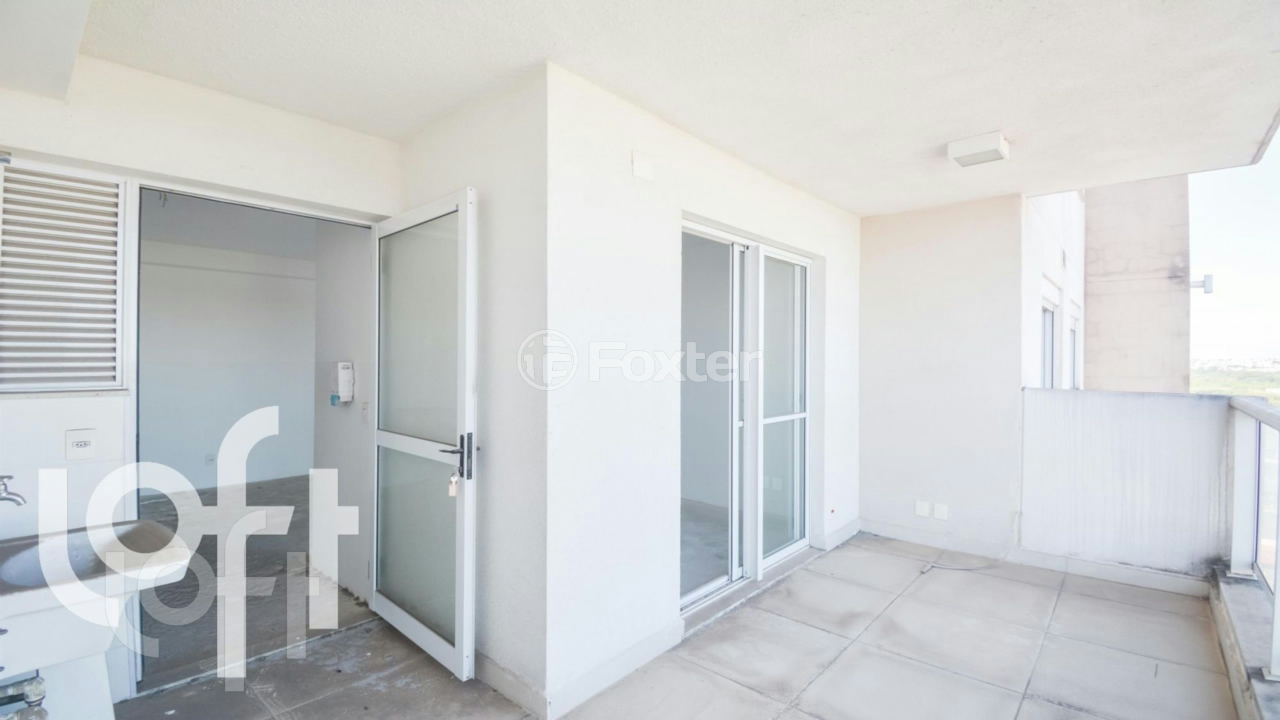 Apartamento à venda com 2 quartos, 70m² - Foto 9