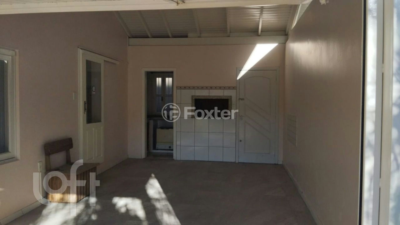 Casa à venda com 3 quartos, 151m² - Foto 4