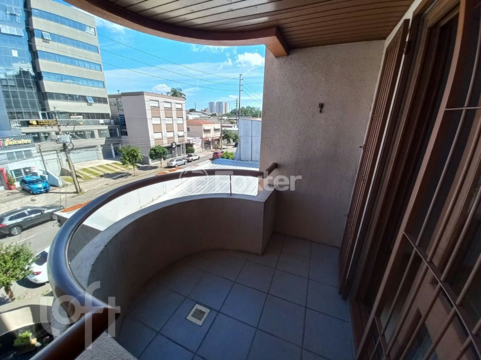 Apartamento à venda com 3 quartos, 95m² - Foto 4