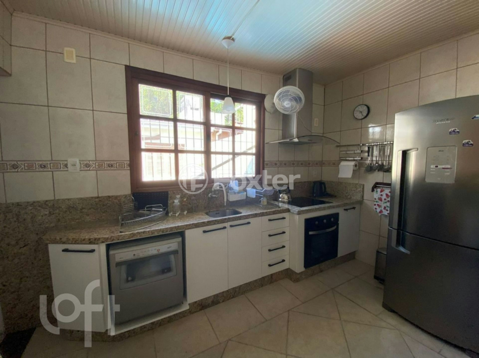 Casa à venda com 4 quartos, 164m² - Foto 8