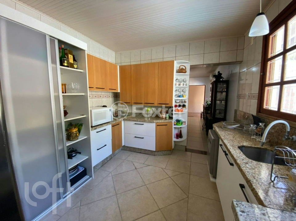 Casa à venda com 4 quartos, 164m² - Foto 9