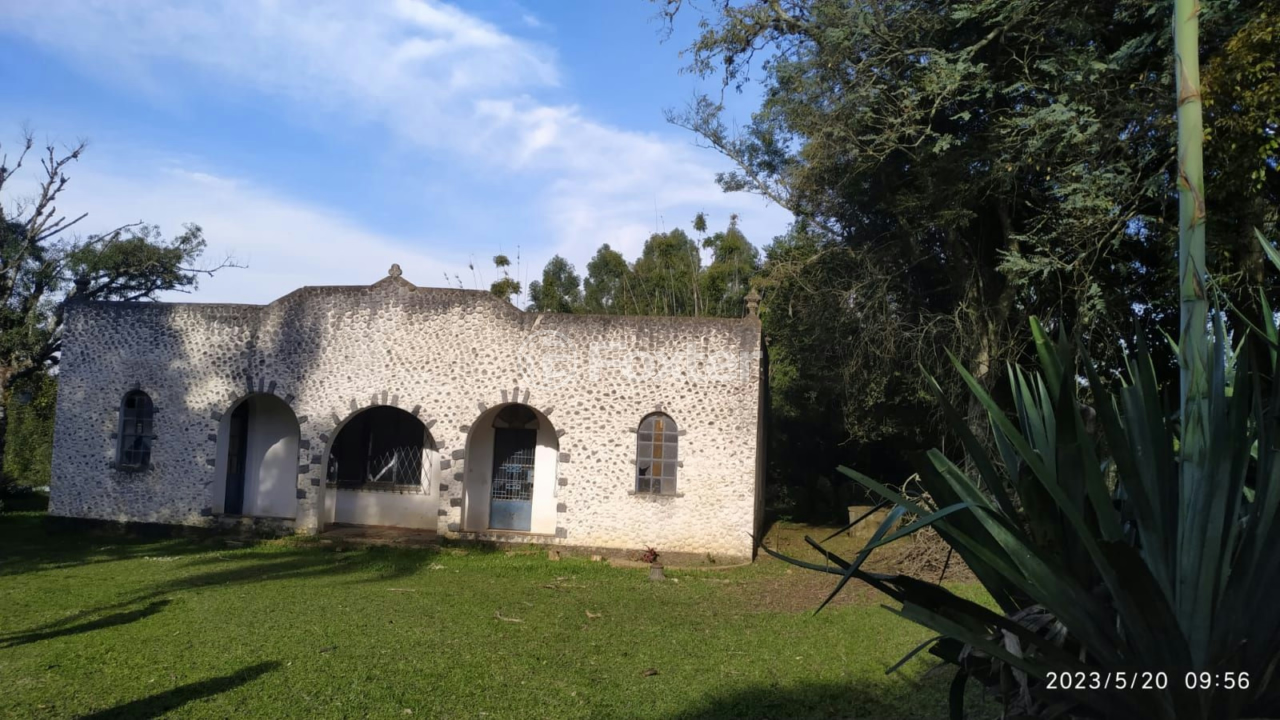 Sítio à venda com 3 quartos, 200m² - Foto 4
