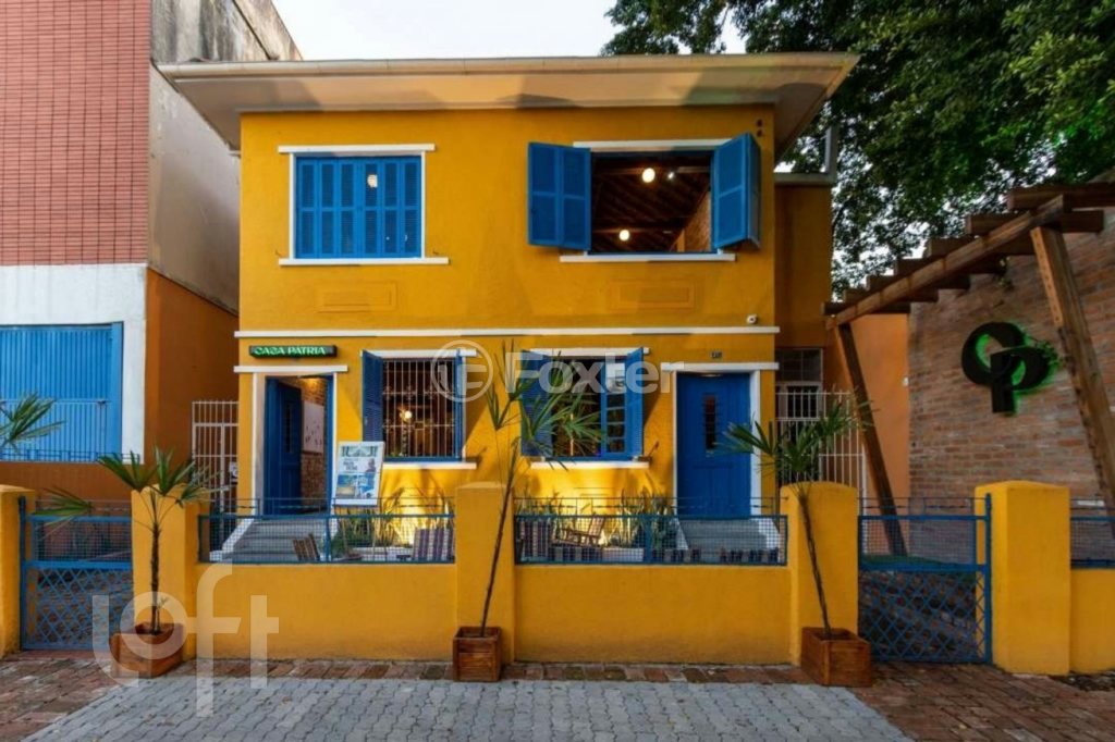 Casa à venda com 1 quarto, 300m² - Foto 1