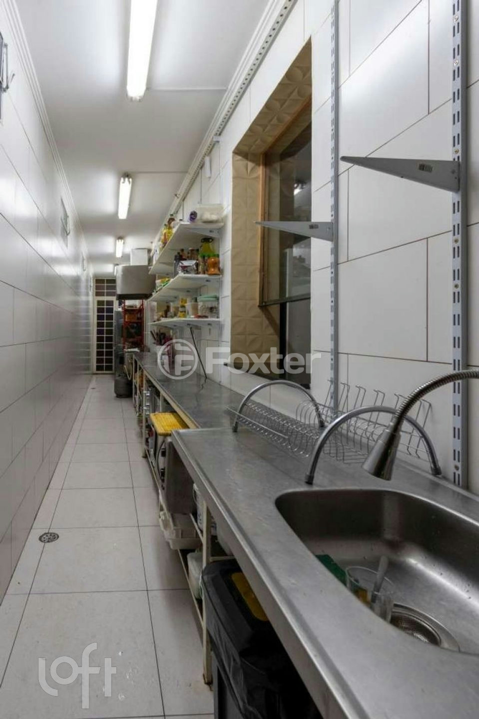 Casa à venda com 1 quarto, 300m² - Foto 5