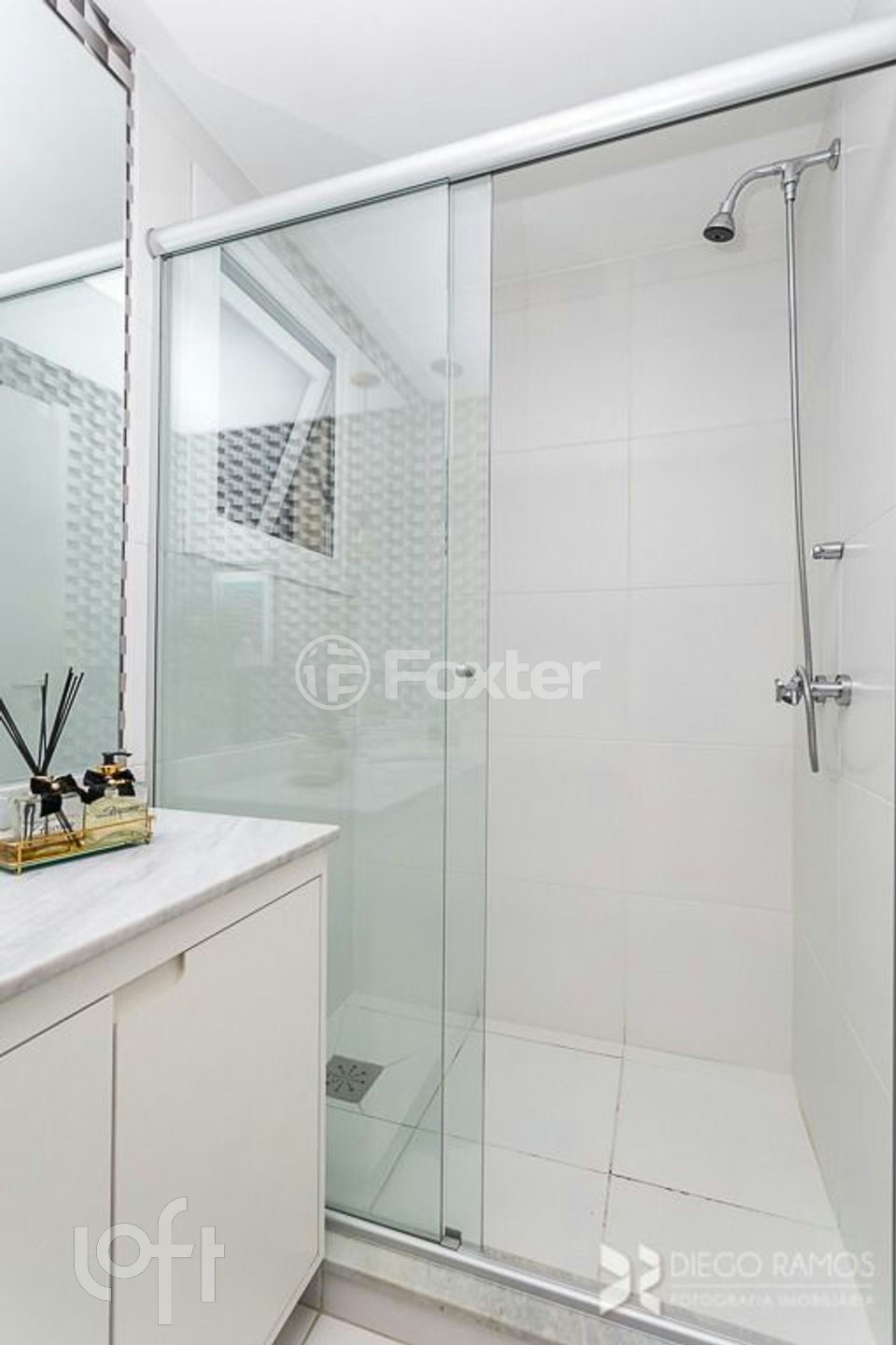 Apartamento à venda com 2 quartos, 75m² - Foto 23