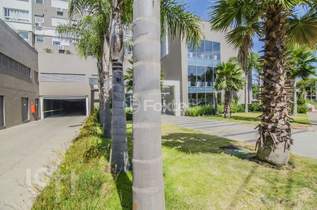 Apartamento à venda com 2 quartos, 75m² - Foto 26