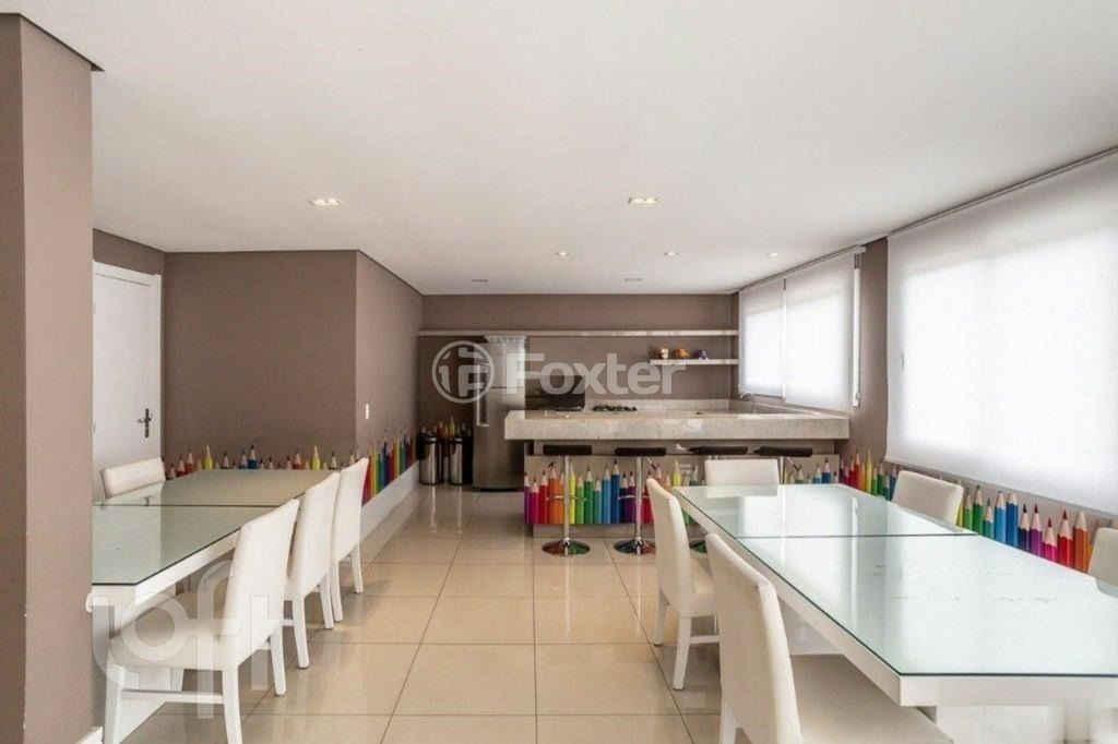 Apartamento à venda com 2 quartos, 75m² - Foto 39