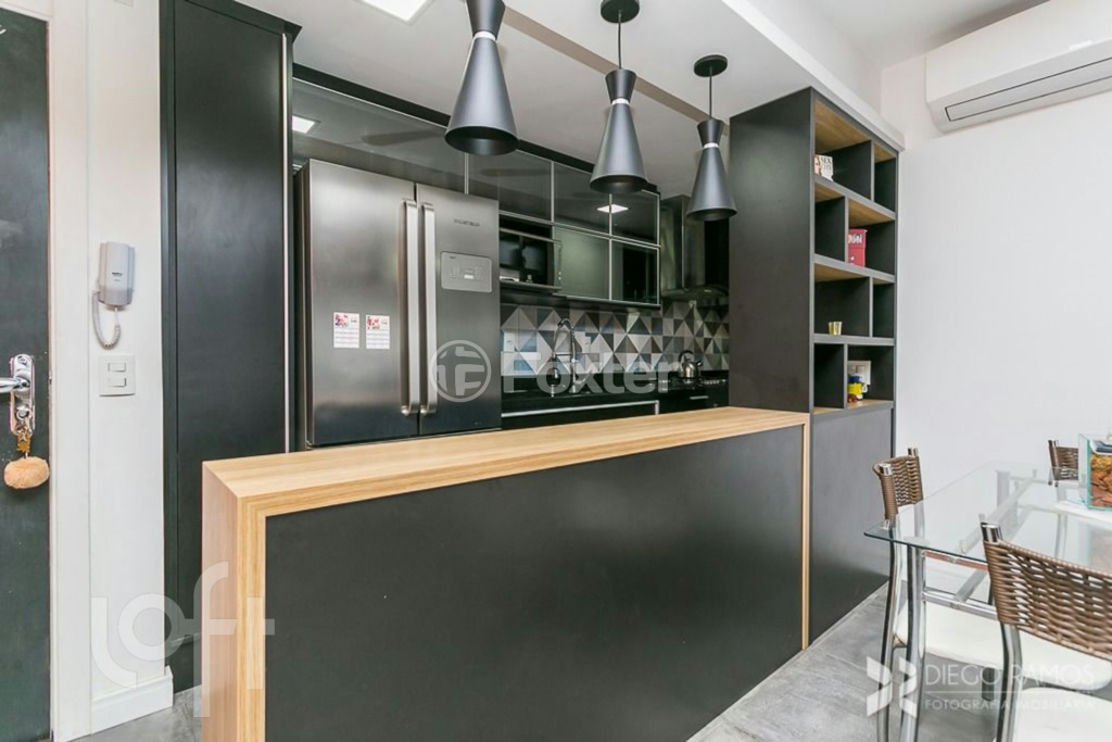 Apartamento à venda com 2 quartos, 75m² - Foto 11