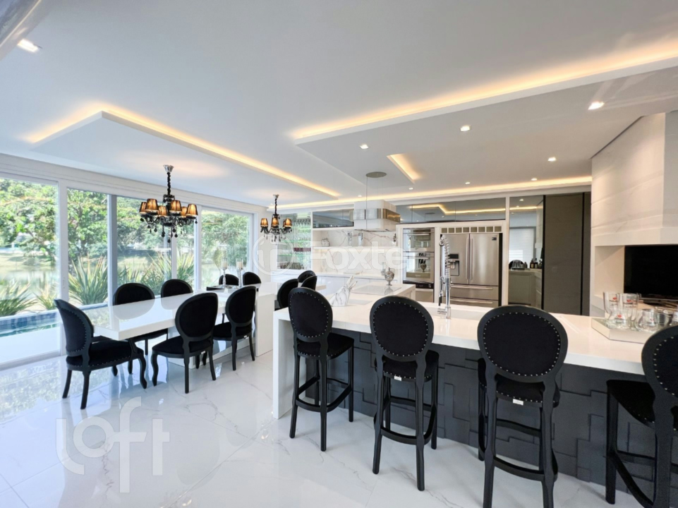 Casa de Condomínio à venda com 3 quartos, 239m² - Foto 14