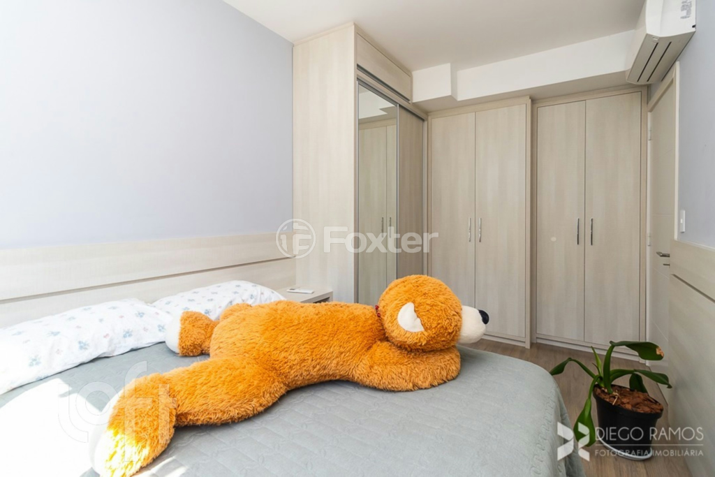 Casa de Condomínio à venda com 4 quartos, 239m² - Foto 11
