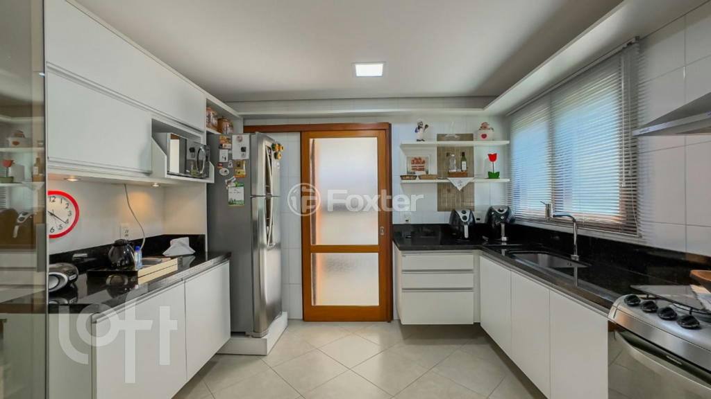 Casa de Condomínio à venda com 3 quartos, 223m² - Foto 7