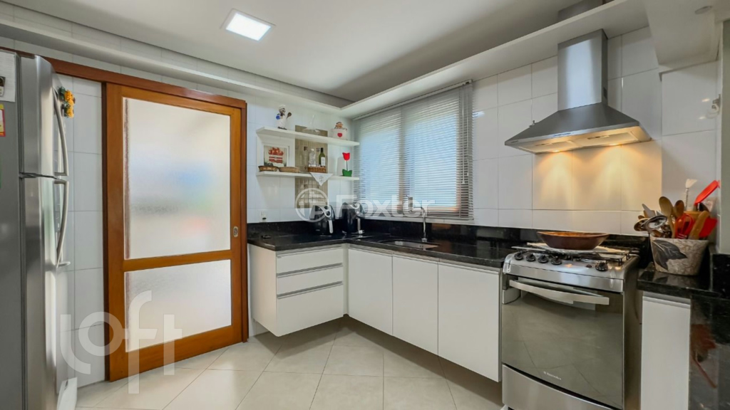 Casa de Condomínio à venda com 3 quartos, 223m² - Foto 8