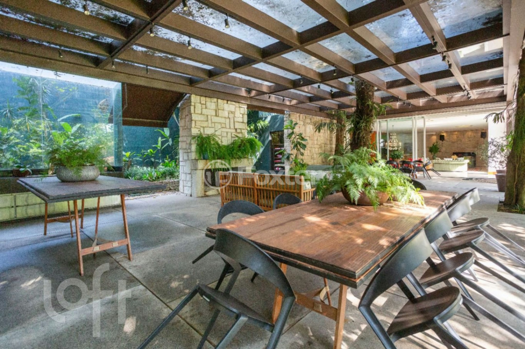 Casa à venda com 3 quartos, 1291m² - Foto 4