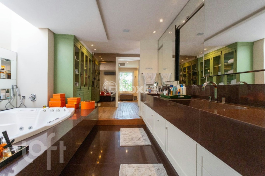 Casa à venda com 3 quartos, 1291m² - Foto 52